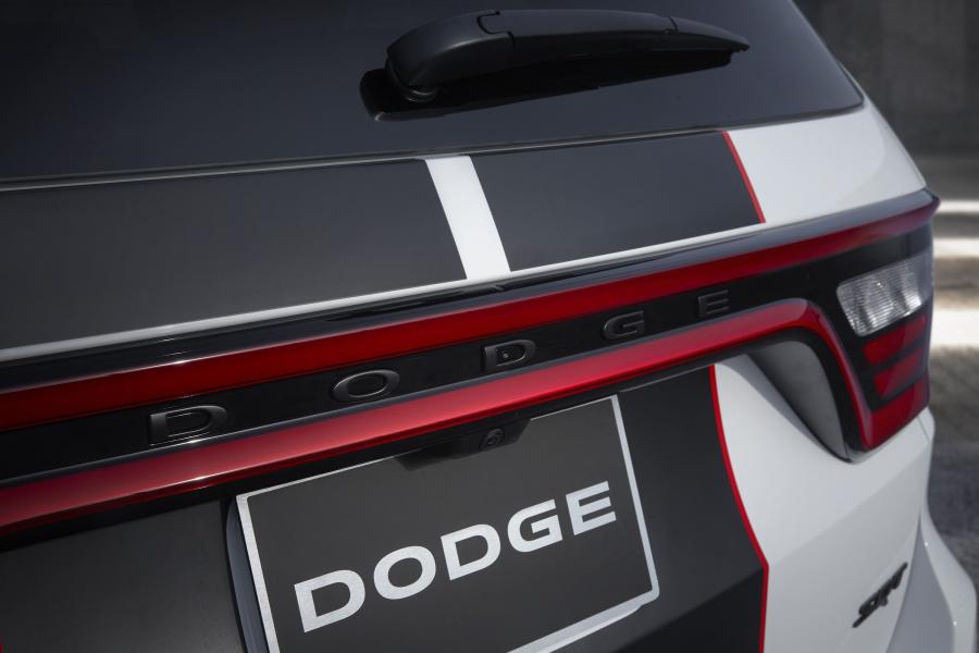 Детали экстерьера Dodge Durango SRT Black Appearance Package (WD) 2020 года  (фото 11 из 11)